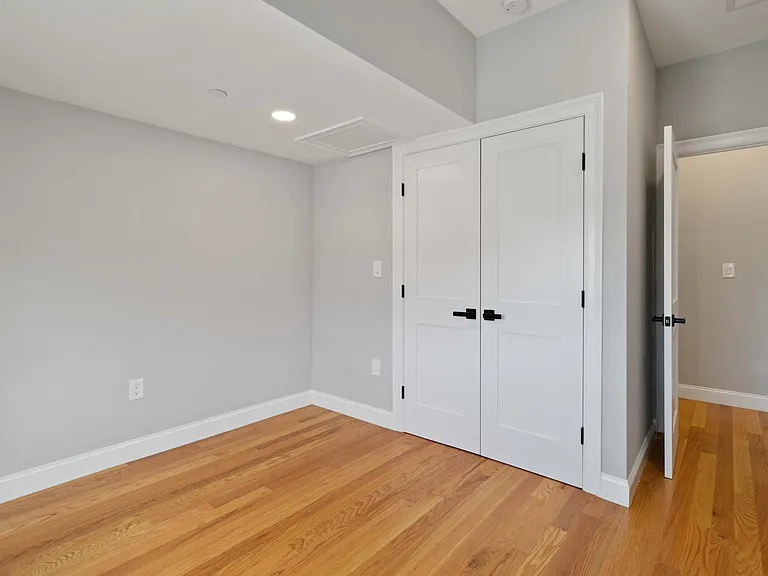 20 Alston St #20 — Photo 30