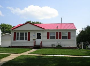 1130 Bourland Ave, Waterloo, IA 50702