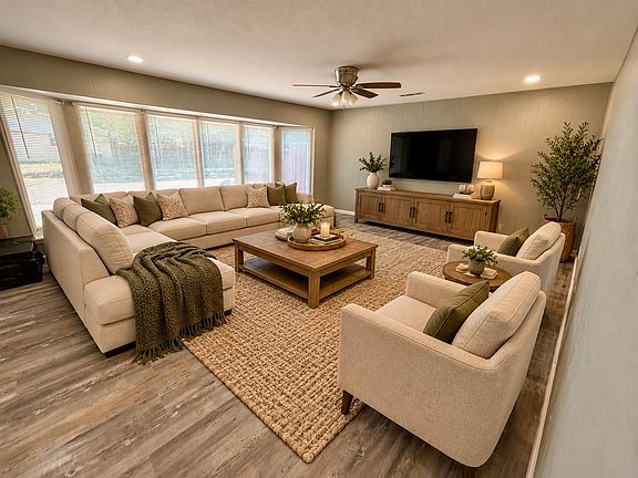 3rd image of 2976 Sundial Dr