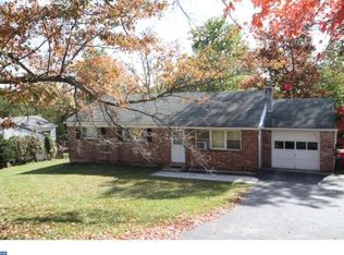 16 Pinetree Dr, Norristown, PA 19403