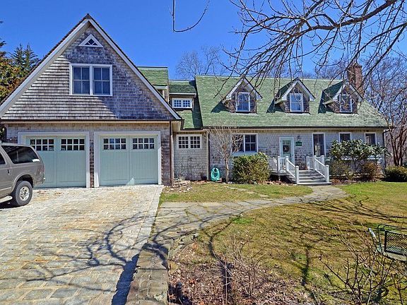 2nd image of 38 Cedar Point Ln