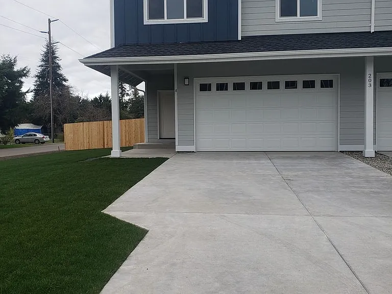 203 Susan St #A & B — Photo 1