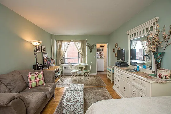 Sold by Corcoran | media 7