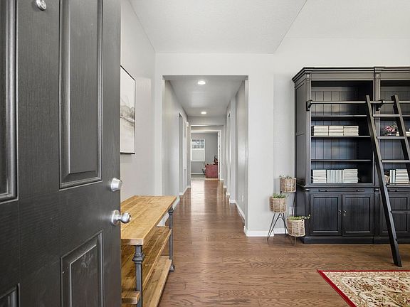 2nd image of 2715 Walkaloosa Way