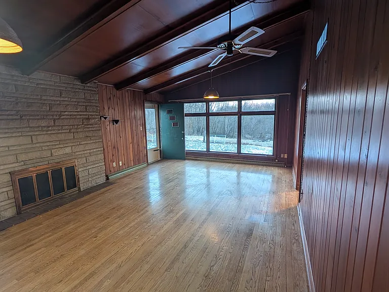 1829 Heyl Rd — Photo 3