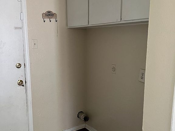 3rd image of 318 Nikki Dr #B