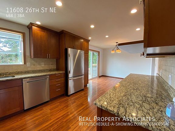 5th image of 11608 26th St NE