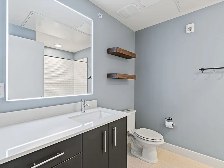 2525 Arapahoe St #301 — Photo 24