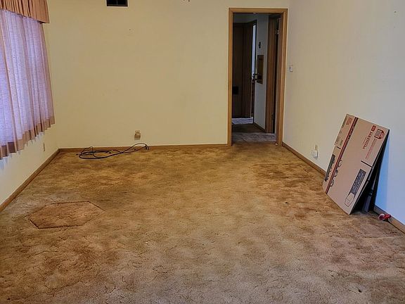 3rd image of 1825 E 15th Ave