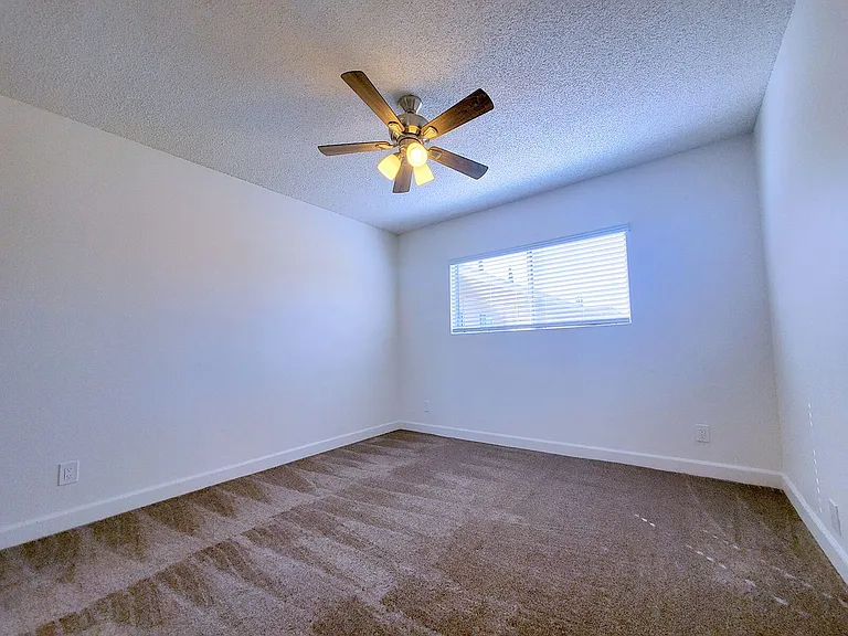 Westbrook Manor Apartments — Photo 8