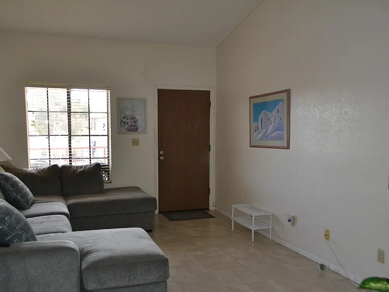 455 Delaware Dr #112 — Photo 3