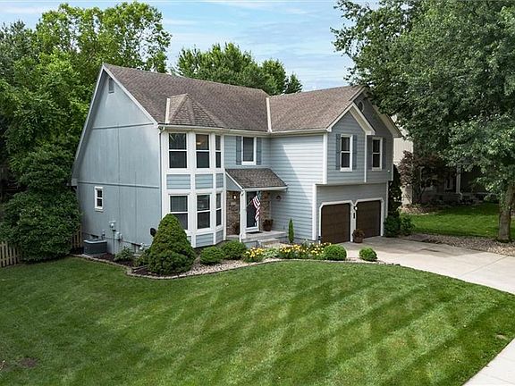 4th image of 217 SE Sumpter Dr