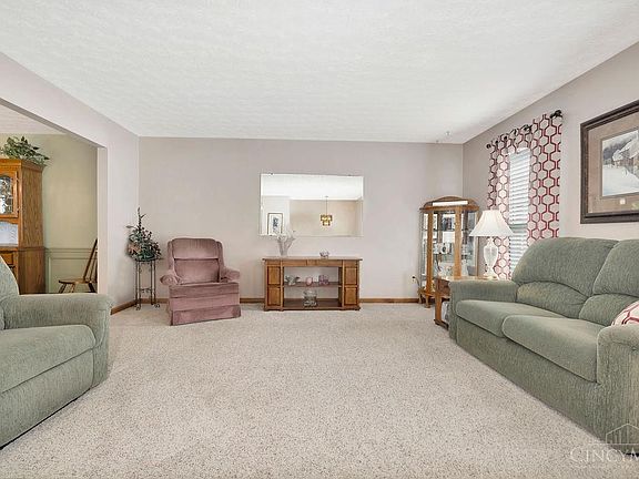 3rd image of 1734 Doresa Pl