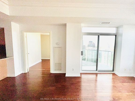 5th image of 16 Harrison Garden Blvd #Penthouse 10