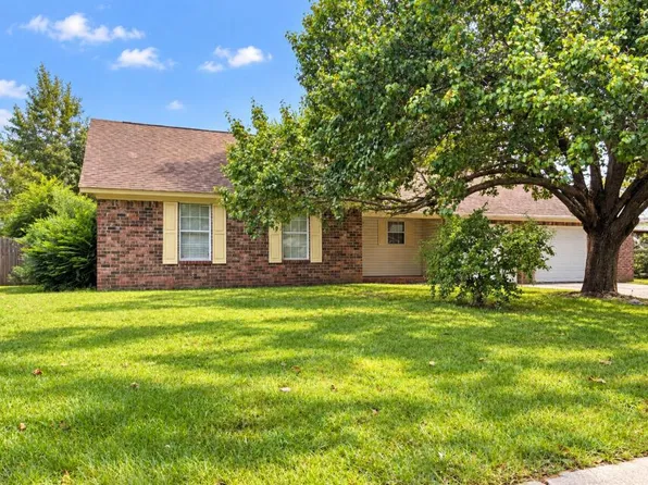 7717 Buck Pond Rd, North Charleston, SC 29418