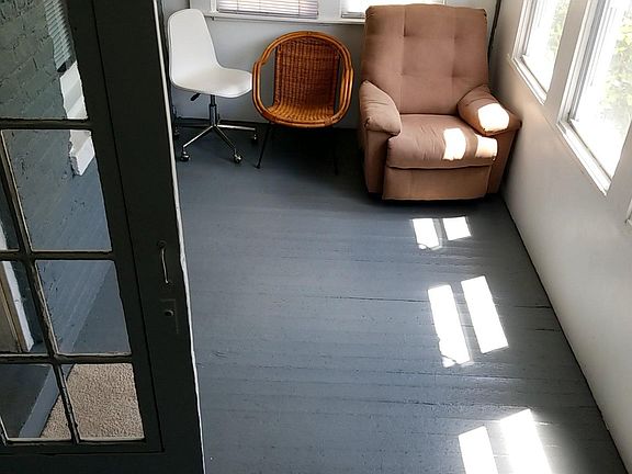 5th image of 4326 W Schubert Ave #1