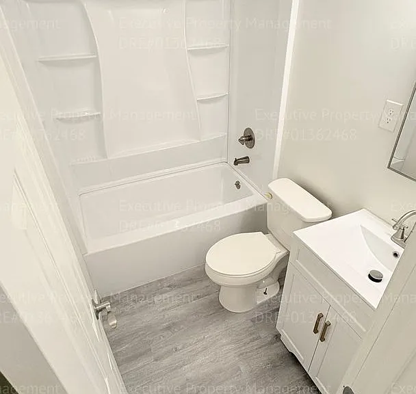 2238 Lindora St — Photo 25