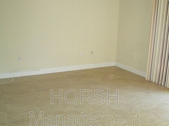 4th image of 7500 SW 59th Ave Floor 3