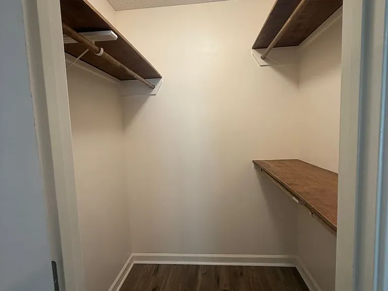 3290 Valencia Dr — Photo 23