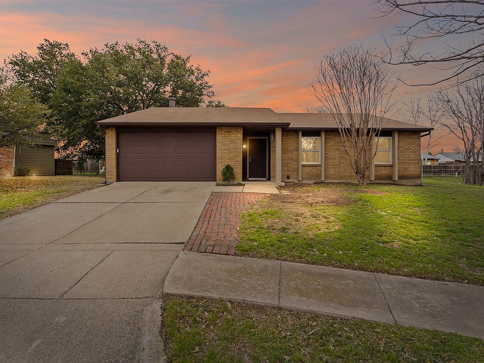 1st image of 2325 Tallowood Ct