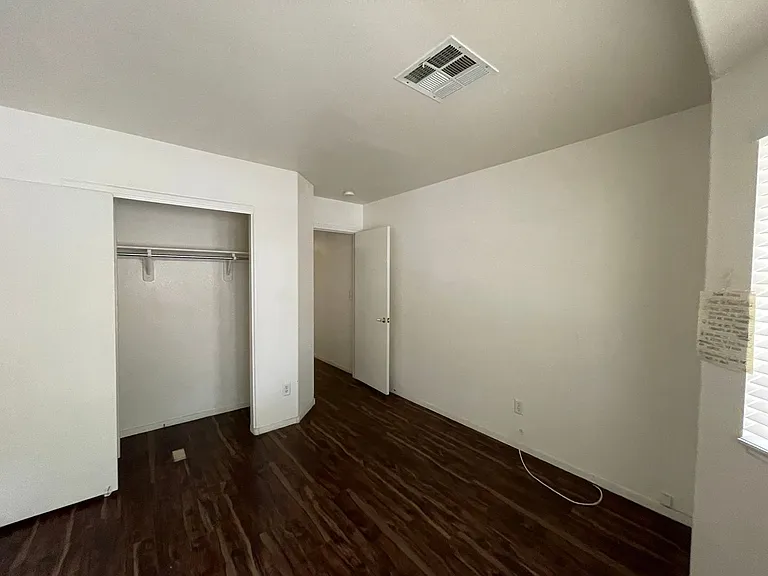 5002 Drifting Pebble St — Photo 10