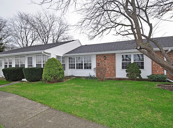 3rd image of 7418 Crest Hill Ct
