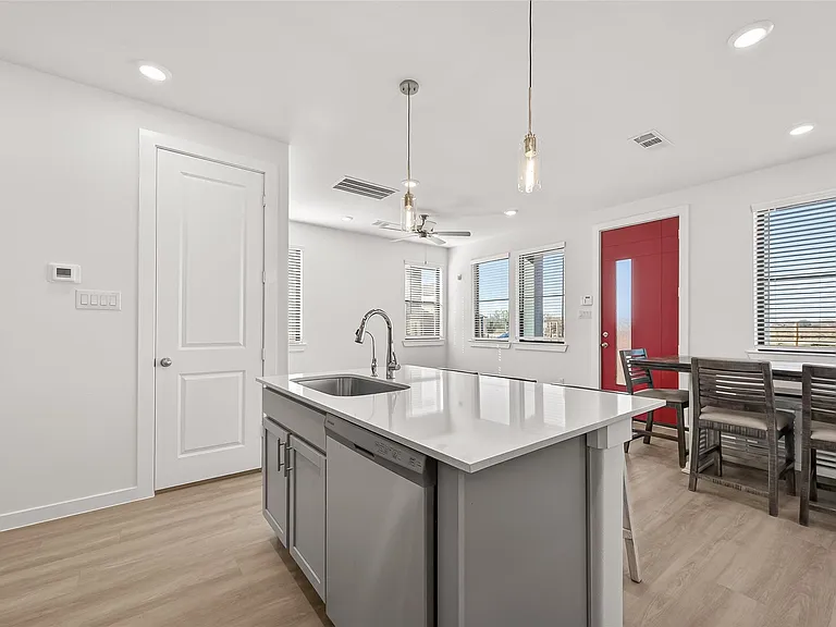 3223 Loam Ln — Photo 17