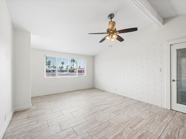 11044 E University Dr