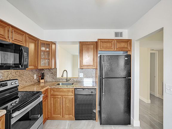 2nd image of 14723 Cumberland Drive #B404