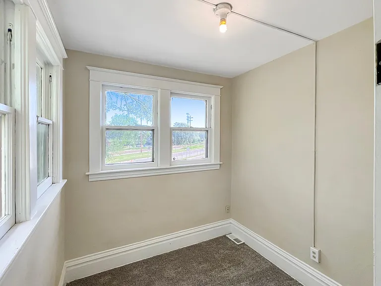 207 Allen Blvd — Photo 11