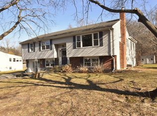 29 Trainor Dr, Braintree, MA 02184