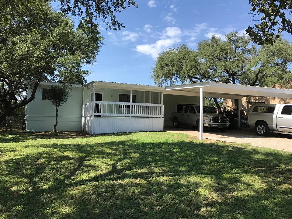 1304 W Lakeland Dr