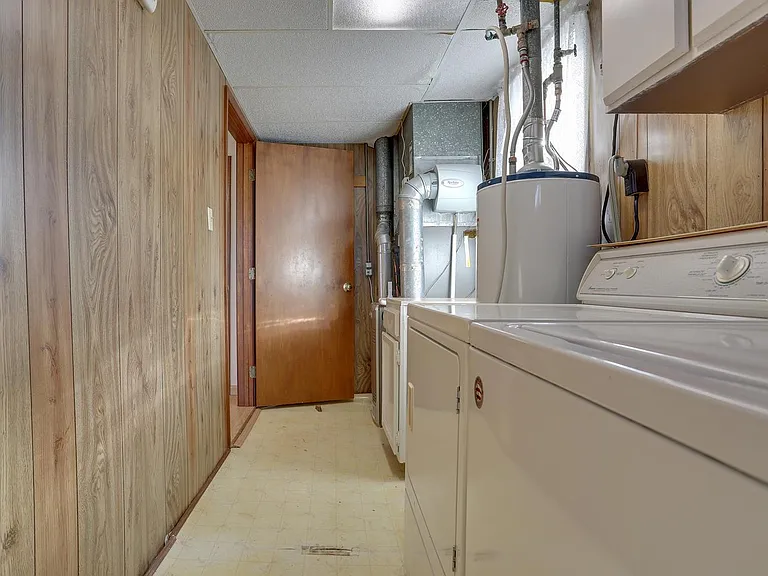 409 N Vorcey St — Photo 11
