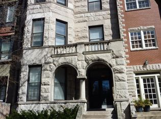 2717 N Pine Grove Ave APT 202, Chicago, IL 60614