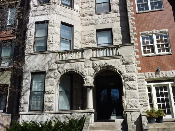2717 N Pine Grove Ave APT 202, Chicago, IL 60614