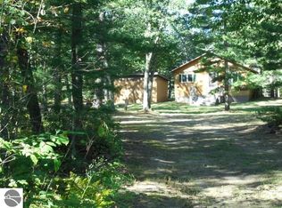 5939 Oak St, Oscoda, MI 48750