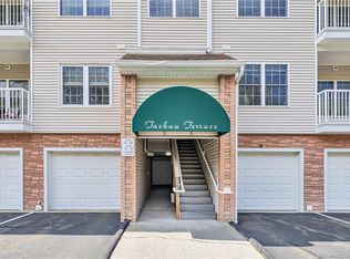 1218 Arganese Pl #1218, Trumbull, CT 06611