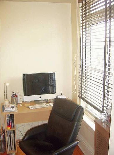Bright Den/Dressing Room