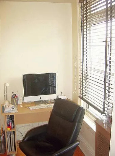 Bright Den/Dressing Room
