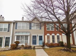 74 Gregory Ln #1912, Franklin Park, NJ 08823