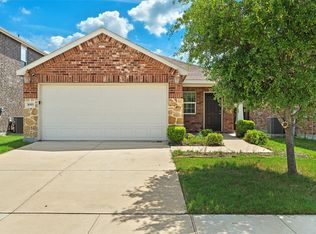 1053 Spofford Dr, Forney, TX 75126