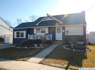 10 Heckleman St, Keyport, NJ 07735