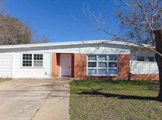 1503 N Water St, Burnet, TX 78611