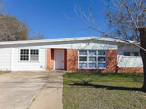 1503 N Water St Photo 1