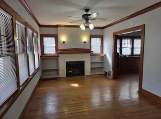 801 W Eleanor Pl, Peoria, IL