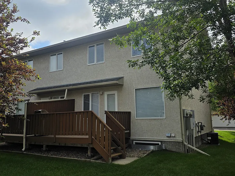 Bayfield Cres — Photo 17