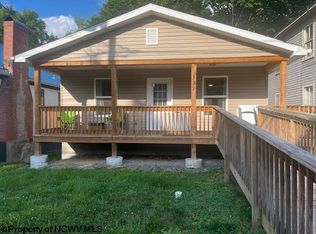 137 Church St, White Sulphur Springs, WV 24986