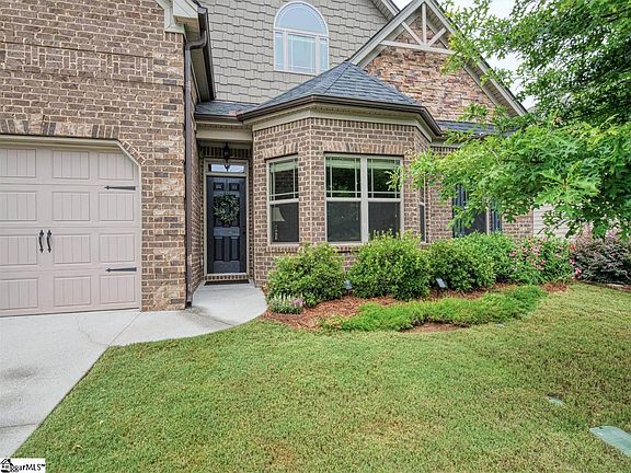 3rd image of 18 Lazy Willow Dr