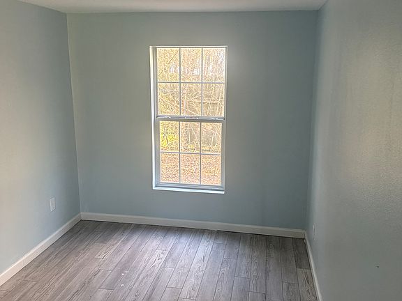 2nd image of 412 Wyandotte St #410.5