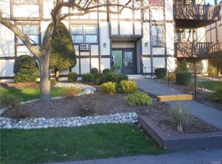 933 Sierra Vista Ln, Valley Cottage, NY 10989